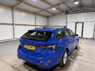 Skoda Octavia 1.5TSI 85kW Automaat MHEV Business Edition picture 6