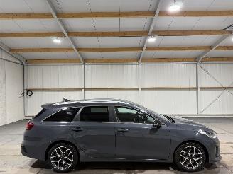 uszkodzony samochody osobowe Kia Ceed 1.5T-GDi MHEV 118kW Automaat GT-Line Edition 2021/2