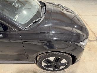 Volvo EX30 69kWh Extended Range Core 200kW Single motor picture 18