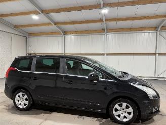 Peugeot 5008 1.6VTi 88kW Blue Lease picture 2