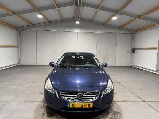 Volvo V-60 1.6 T3 110kW Airco Momentum picture 4