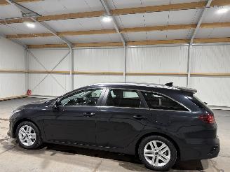 Kia Ceed 1.6CRDi 85kW Clima Camera Dynamicline picture 11