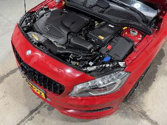 Mercedes A-klasse 180  90kW Automaat Ambition Pano Comfort picture 26