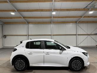 Unfallwagen Peugeot e-208 50 kWh EV 350 2020/9