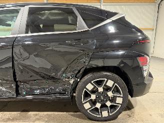 Hyundai Kona 65.4kWh 160kW Premium picture 17