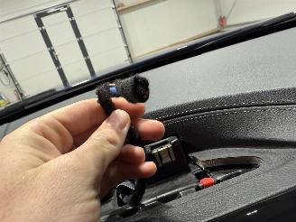 BMW 3-serie 320i 135kW Automaat Luxury Edition picture 18