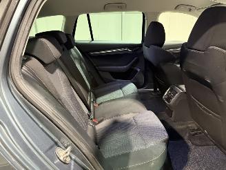 Skoda Octavia 1.5TSI 110kW Clima First Edition picture 43