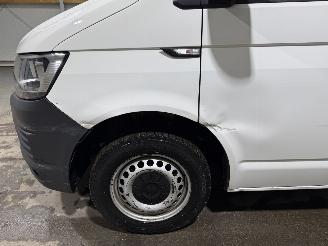 Volkswagen Transporter 2.0TDI 110kW Airco L2H1 picture 14