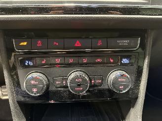 Seat Leon 2.0 TSI 221kW Automaat Pano CUPRA 300 picture 37