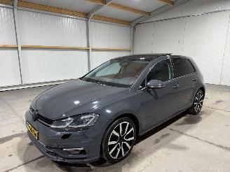 Volkswagen Golf 1.4TSI 110kW Automaat Highline Pano Business R picture 9