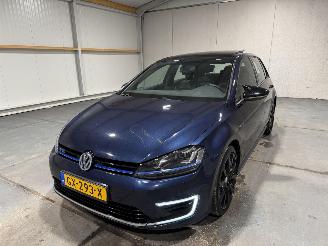 Volkswagen Golf GTE 1.4TSI 110kW Automaat Pano picture 10