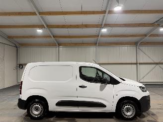 Vaurioauto  commercial vehicles Citroën Berlingo 1.5BlueHDI 55kW Airco Control 2021/7