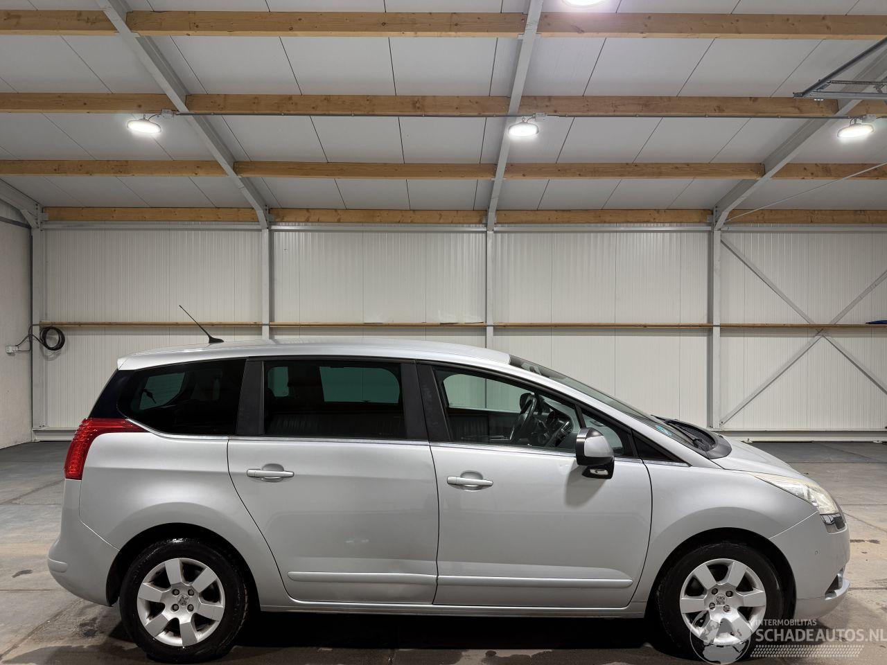 Peugeot 5008 1.6VTi 88kW Blue Lease 7Persoons