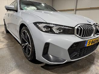 BMW 3-serie 318i 115kW Automaat Clima Camera Navi Touring picture 22