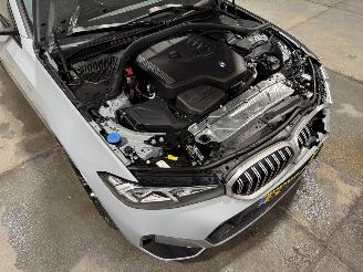 BMW 3-serie 318i 115kW Automaat Clima Camera Navi Touring picture 25