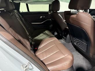 BMW 3-serie 318i 115kW Automaat Clima Camera Navi Touring picture 39
