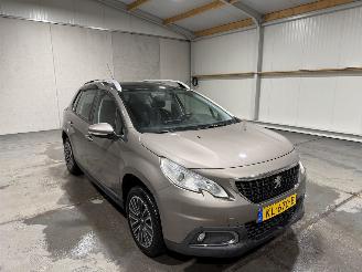 Peugeot 2008 1.2PureTech 60kW Automaat Blue Lion picture 3