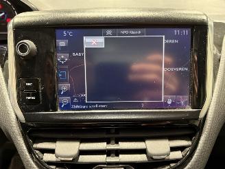 Peugeot 2008 1.2PureTech 60kW Automaat Blue Lion picture 16