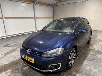 Volkswagen Golf GTE 1.4TSI 110kW Automaat Pano picture 10