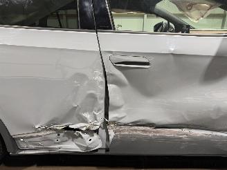 Volkswagen ID.4 77kWh 150kW First MAX picture 24