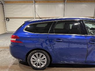 Peugeot 308 1.2PureTech 96kW Pano Blue Lease Premium picture 16