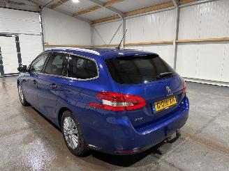 Peugeot 308 1.2PureTech 96kW Pano Blue Lease Premium picture 12
