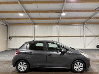 Avarii autoturisme Peugeot 208 1.2VTi 60kW Clima Envy 2013/4