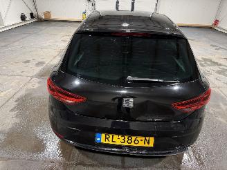 Seat Leon 1.6TDI 85kW Xcellence Business Intense Pano Leder picture 18