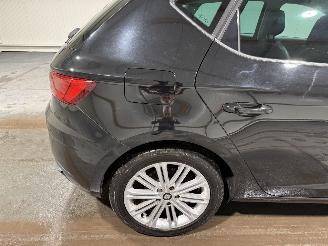 Seat Leon 1.6TDI 85kW Xcellence Business Intense Pano Leder picture 14