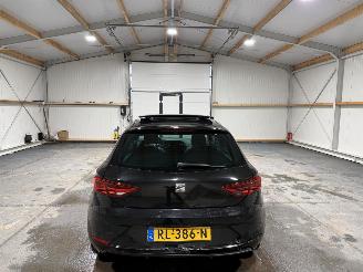 Seat Leon 1.6TDI 85kW Xcellence Business Intense Pano Leder picture 7