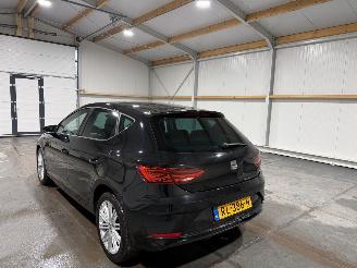 Seat Leon 1.6TDI 85kW Xcellence Business Intense Pano Leder picture 12