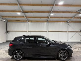 Coche accidentado BMW 1-serie 118i 100kW Automaat Business Edition Plus 2022/10