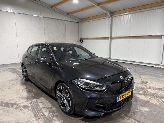 BMW 1-serie 118i 100kW Automaat Business Edition Plus picture 3