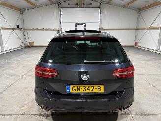 Volkswagen Passat 1.6TDI 88kW Automaat Pano Business Edition picture 7