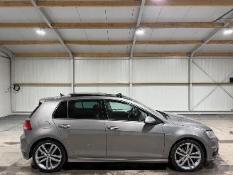 krockskadad bil auto Volkswagen Golf 1.4TSI 110kW ACT Business Edition R Pano 2015/1