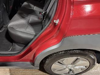 Hyundai Kona 64kWh 150kW Automaat Comfort picture 23