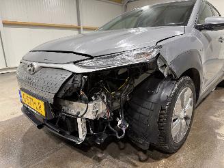 Hyundai Kona 64kWh 150kW Premium picture 25