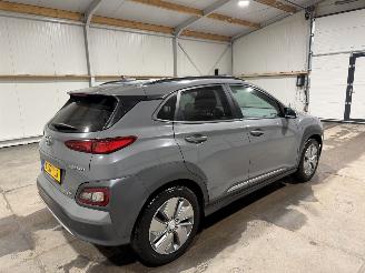 Hyundai Kona 64kWh 150kW Premium picture 5