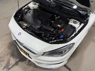 Mercedes Cla-klasse 180 90kW Automaat Ambition Pano picture 23