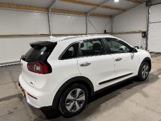 Kia Niro 1.6GDI Hybrid 77kWh DynamicLine picture 5