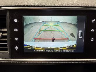 Peugeot 308 1.6BlueHDI 88kW Lease Executive Pack Pano picture 18