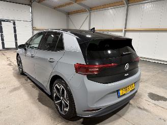 Volkswagen ID.3 58kWh 150kW First Plus IQlight picture 12