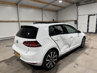 Volkswagen Golf 1.4TSI GTE 110kW Automaat Pano Connected Series picture 5