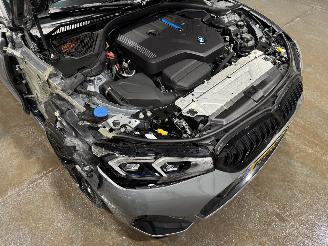 BMW 3-serie 330e 135kW Automaat Pano picture 25