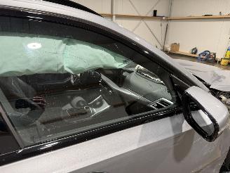 BMW 3-serie 330e 135kW Automaat Pano picture 28