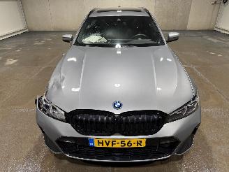 BMW 3-serie 330e 135kW Automaat Pano picture 20