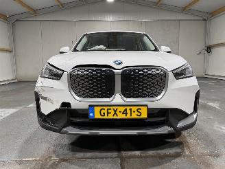 BMW iX1 67kWh 150kW eDrive20 Automaat picture 24
