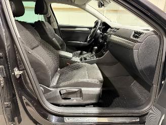 Skoda Superb 1.6TDI 88kW Automaat Style Business picture 23