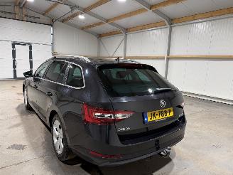 Skoda Superb 1.6TDI 88kW Automaat Style Business picture 12