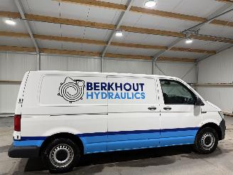 Volkswagen Transporter 2.0TDI 62kW Airco Navi Leder picture 5